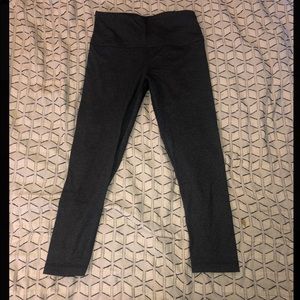 90 Degree Grey Cropped Leggings